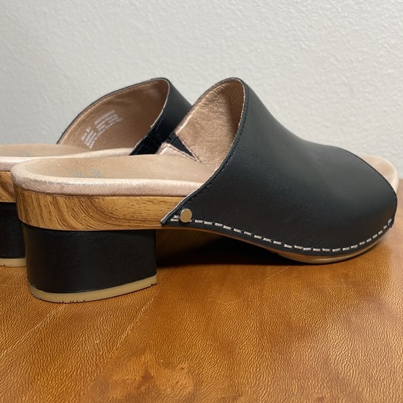 Dansko Maci Leather Slip On Clog Platform Sandals Black & Tan Size 37 (US 6.5-7) - Picture 10 of 16